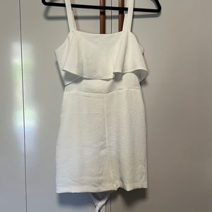 White 100% Poly Lined Romper Size S